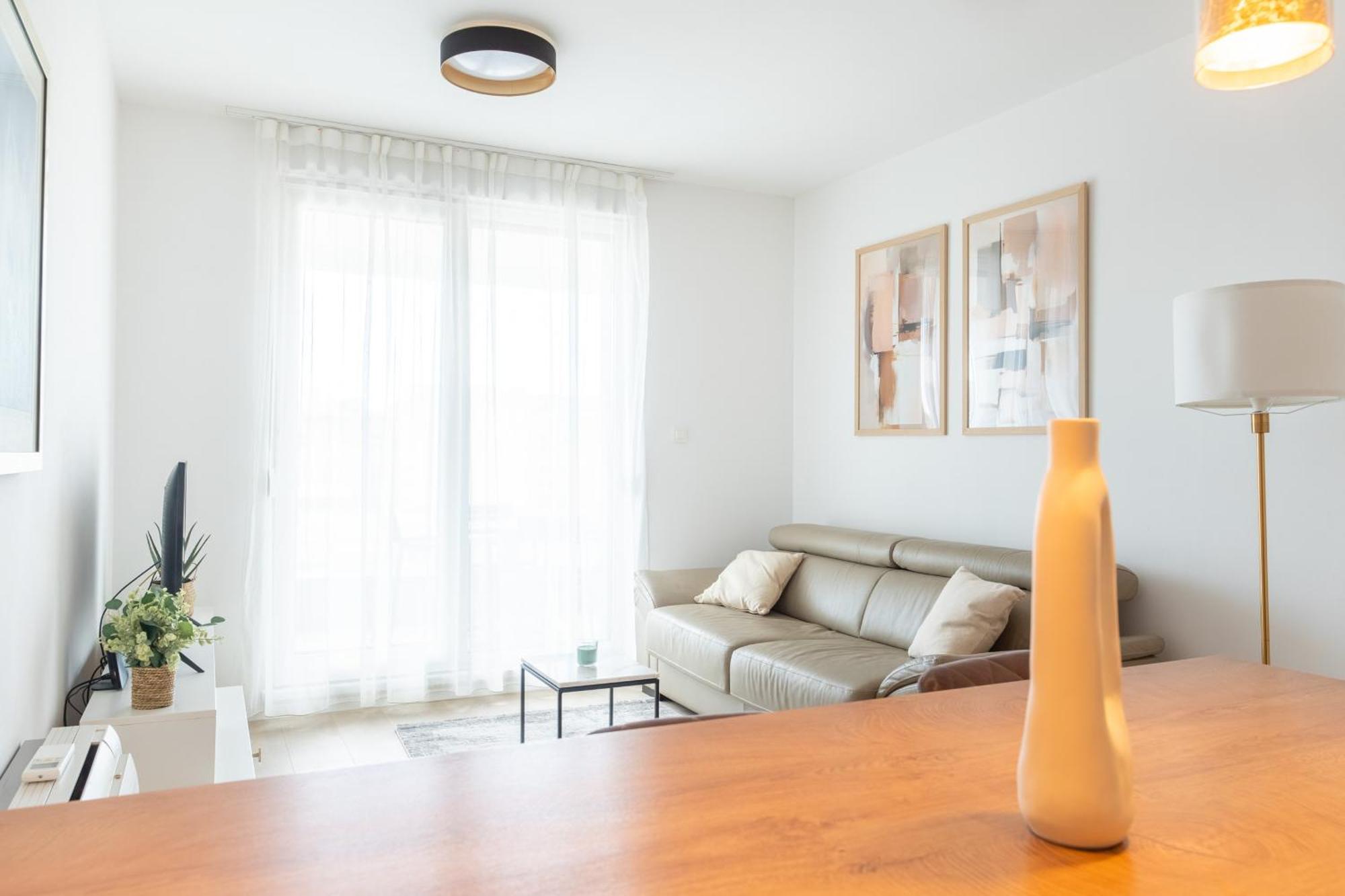 Apartment Prism Living *
